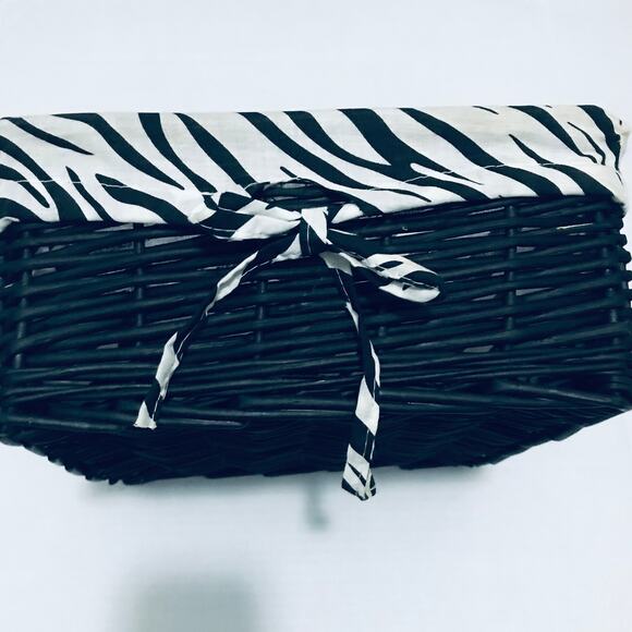 Large Square wicker basket - Picture 2 of 3